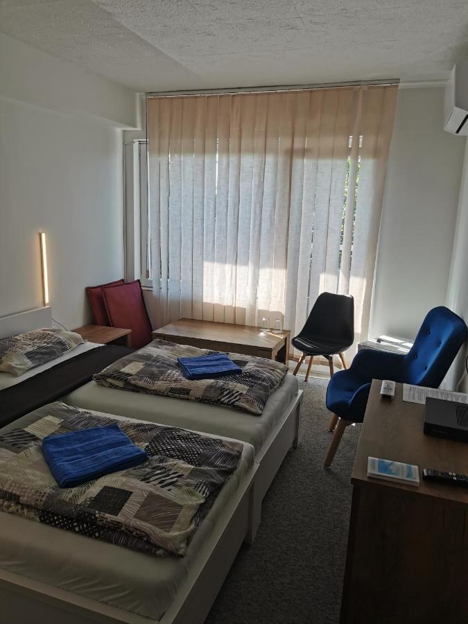 Thomas Panzio Bed & Breakfast บาลาตอนฟือเรด ภายนอก รูปภาพ