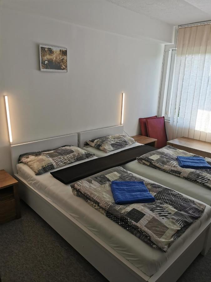 Thomas Panzio Bed & Breakfast บาลาตอนฟือเรด ภายนอก รูปภาพ