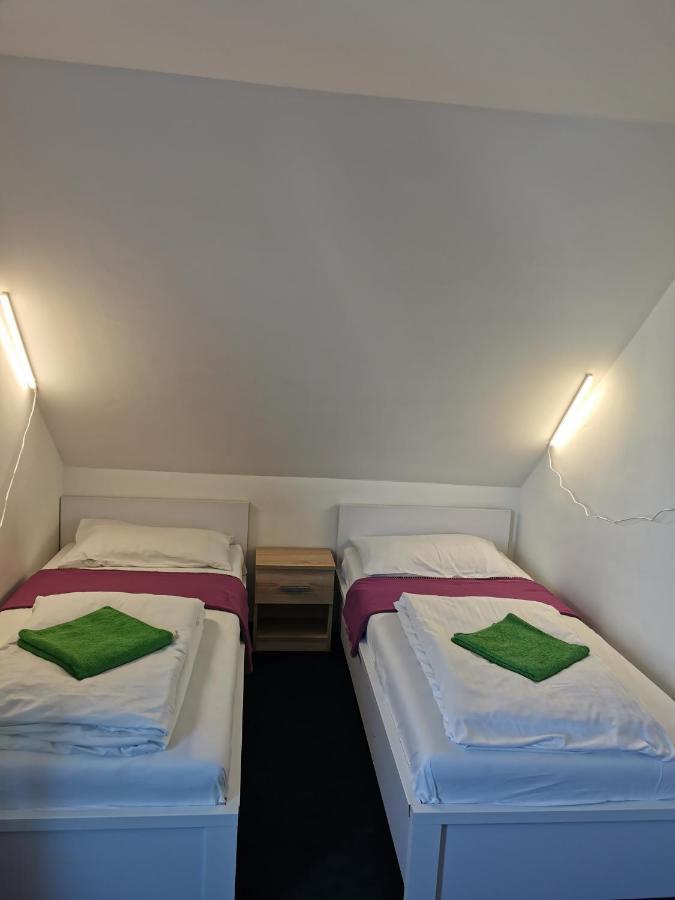 Thomas Panzio Bed & Breakfast บาลาตอนฟือเรด ภายนอก รูปภาพ