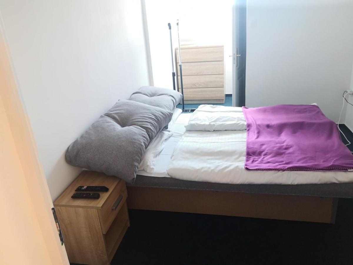 Thomas Panzio Bed & Breakfast บาลาตอนฟือเรด ภายนอก รูปภาพ