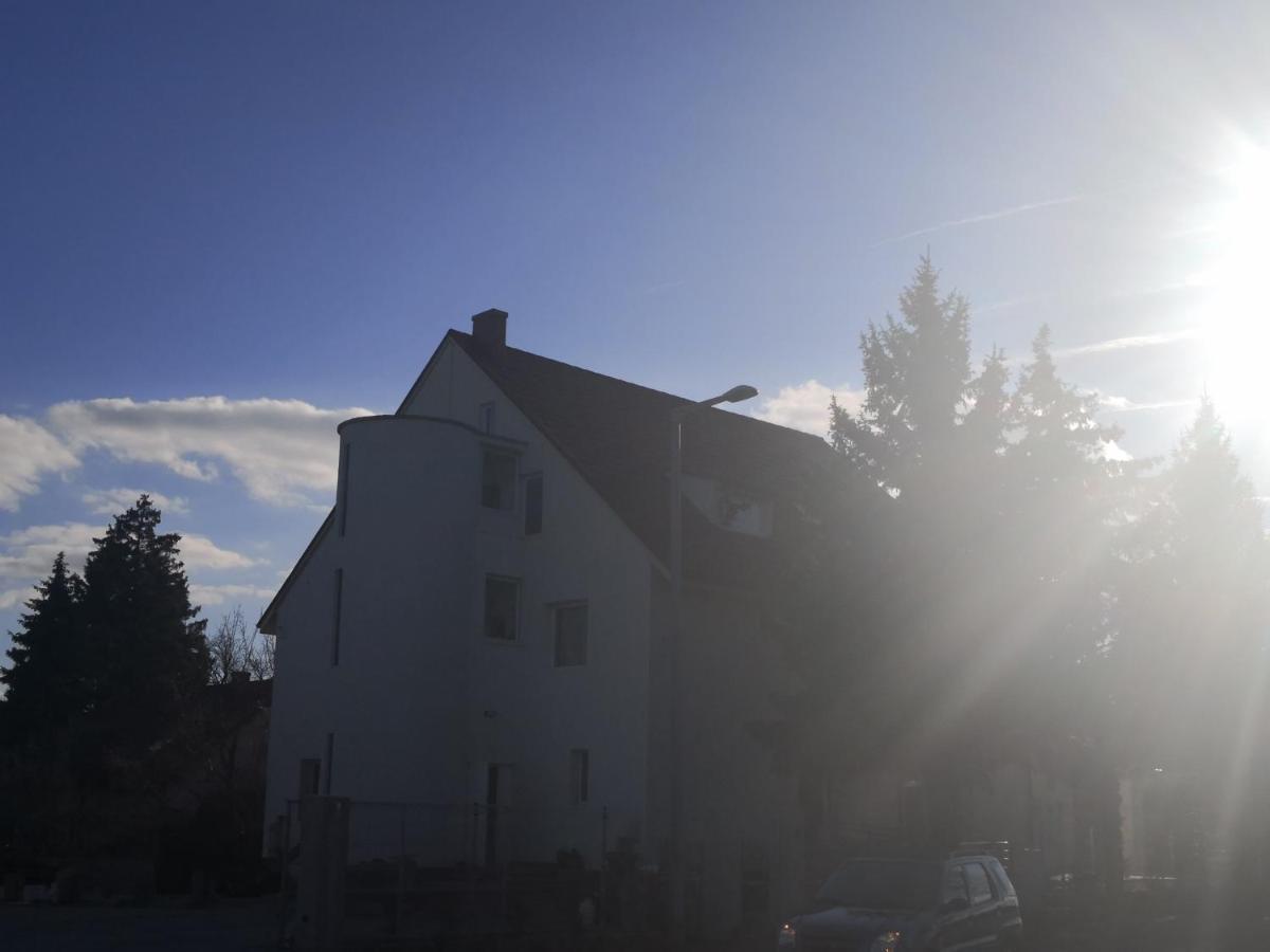 Thomas Panzio Bed & Breakfast บาลาตอนฟือเรด ภายนอก รูปภาพ