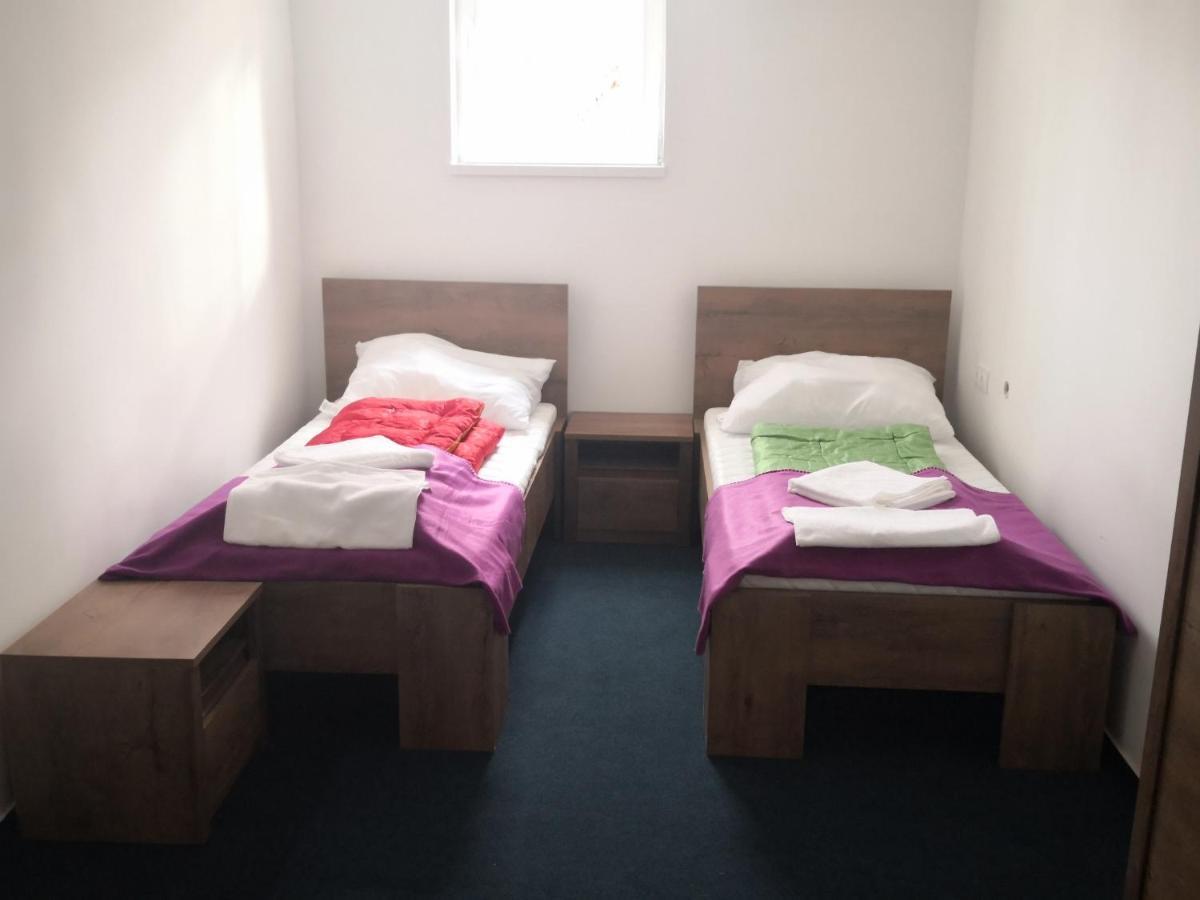 Thomas Panzio Bed & Breakfast บาลาตอนฟือเรด ภายนอก รูปภาพ