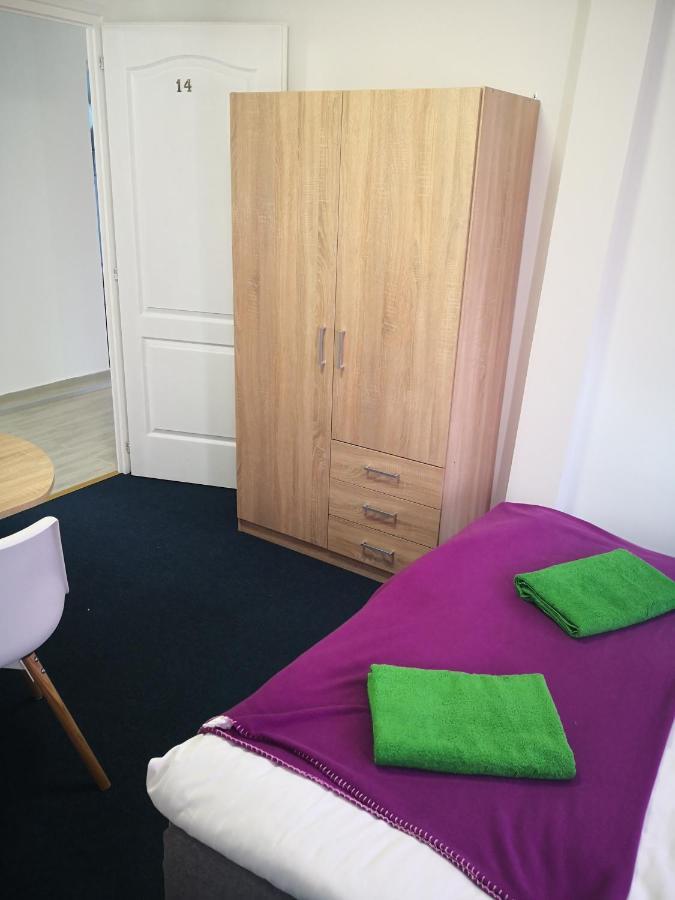 Thomas Panzio Bed & Breakfast บาลาตอนฟือเรด ภายนอก รูปภาพ
